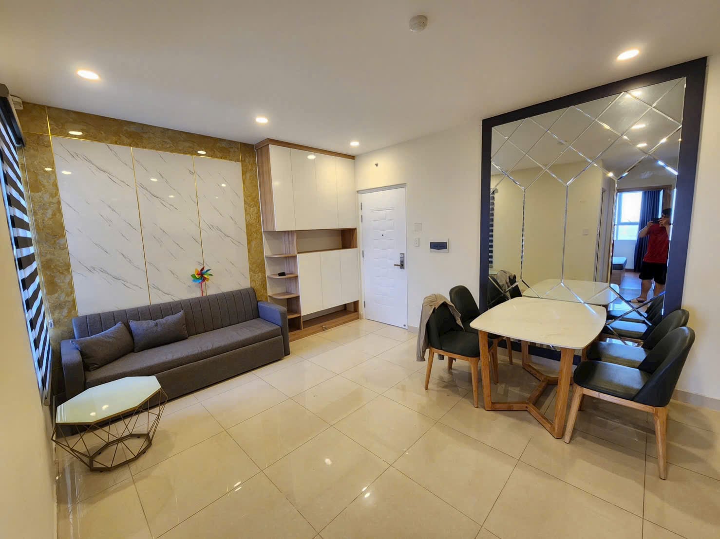 Cho thuê căn hộ Felisa Riverside, ở liền, 54m2, căn 2PN, có nội thất, chỉ 9 triệu