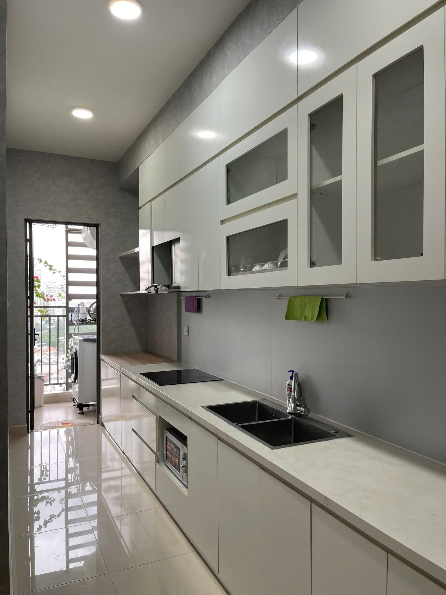 Deal hot, bán căn hộ The Sun Avenue, Quận 2, 3PN full nội thất, nhỉnh 7,7 tỷ