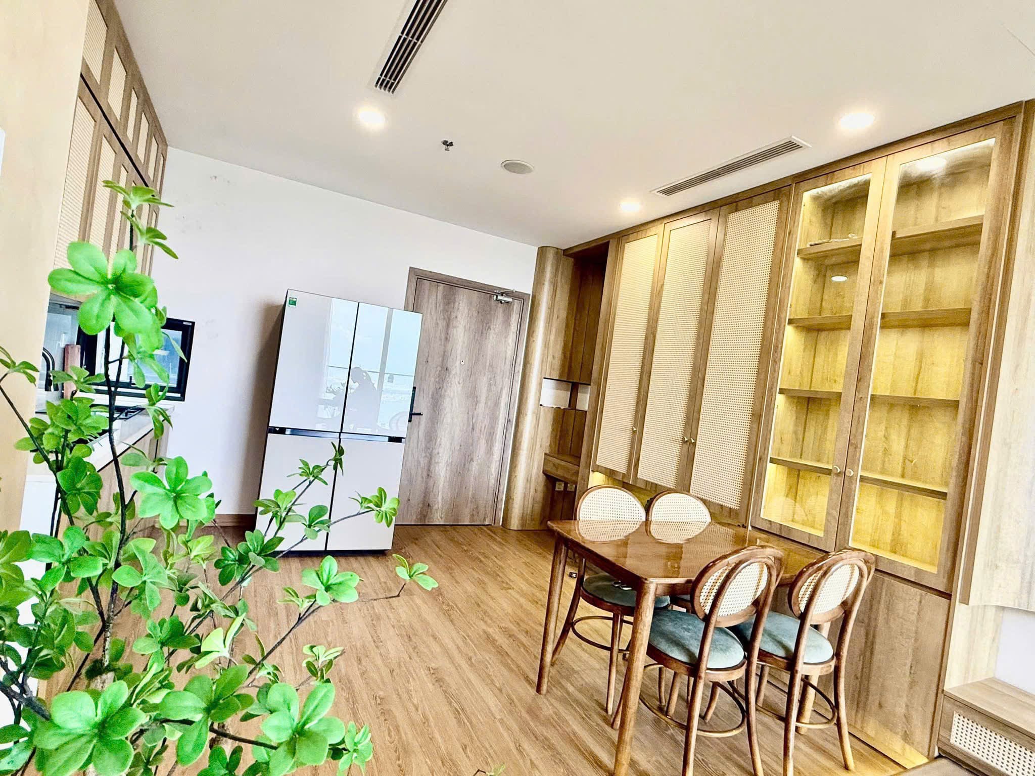 Bán căn hộ Vinhomes Times City, 3pn, sổ sẵn, giá 11 tỷ