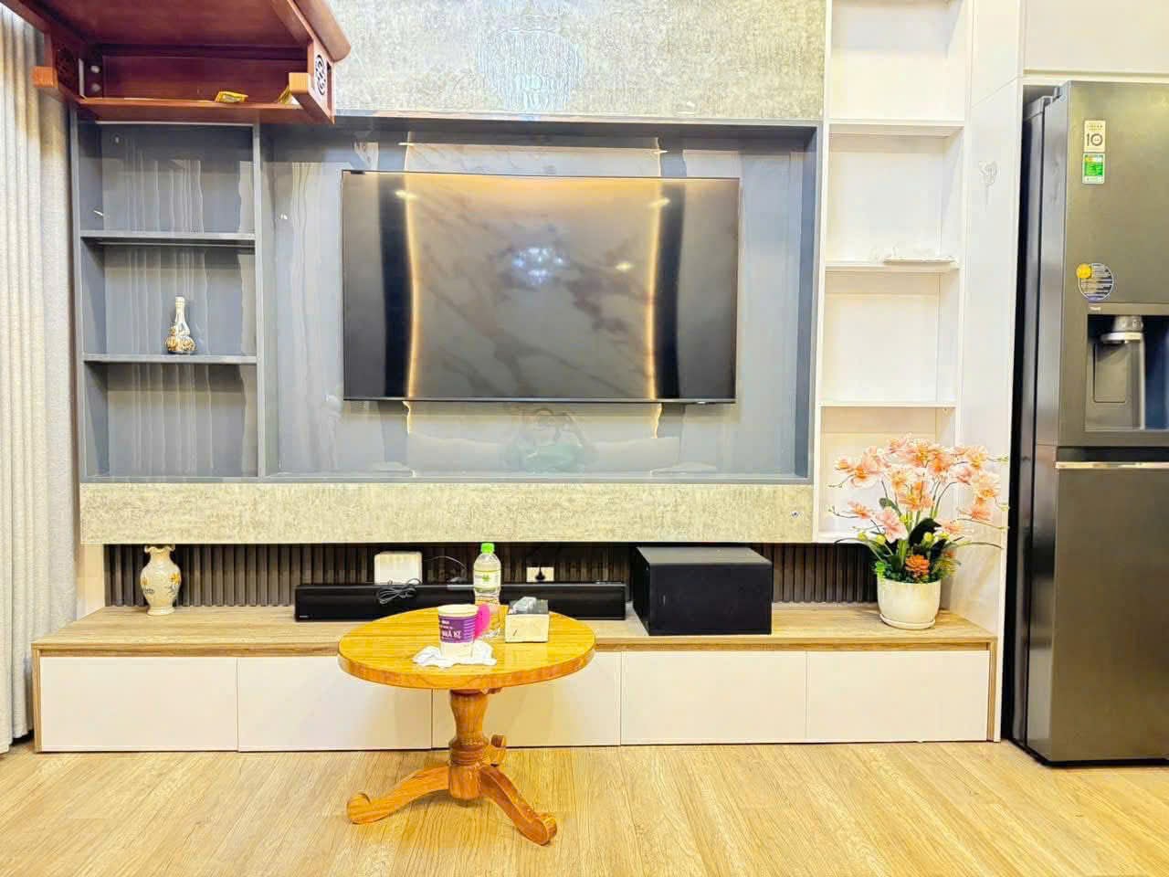 Bán căn hộ Vinhomes Metropolis, căn góc 3 phòng ngủ, bếp tách riêng, giá 20.5 tỷ