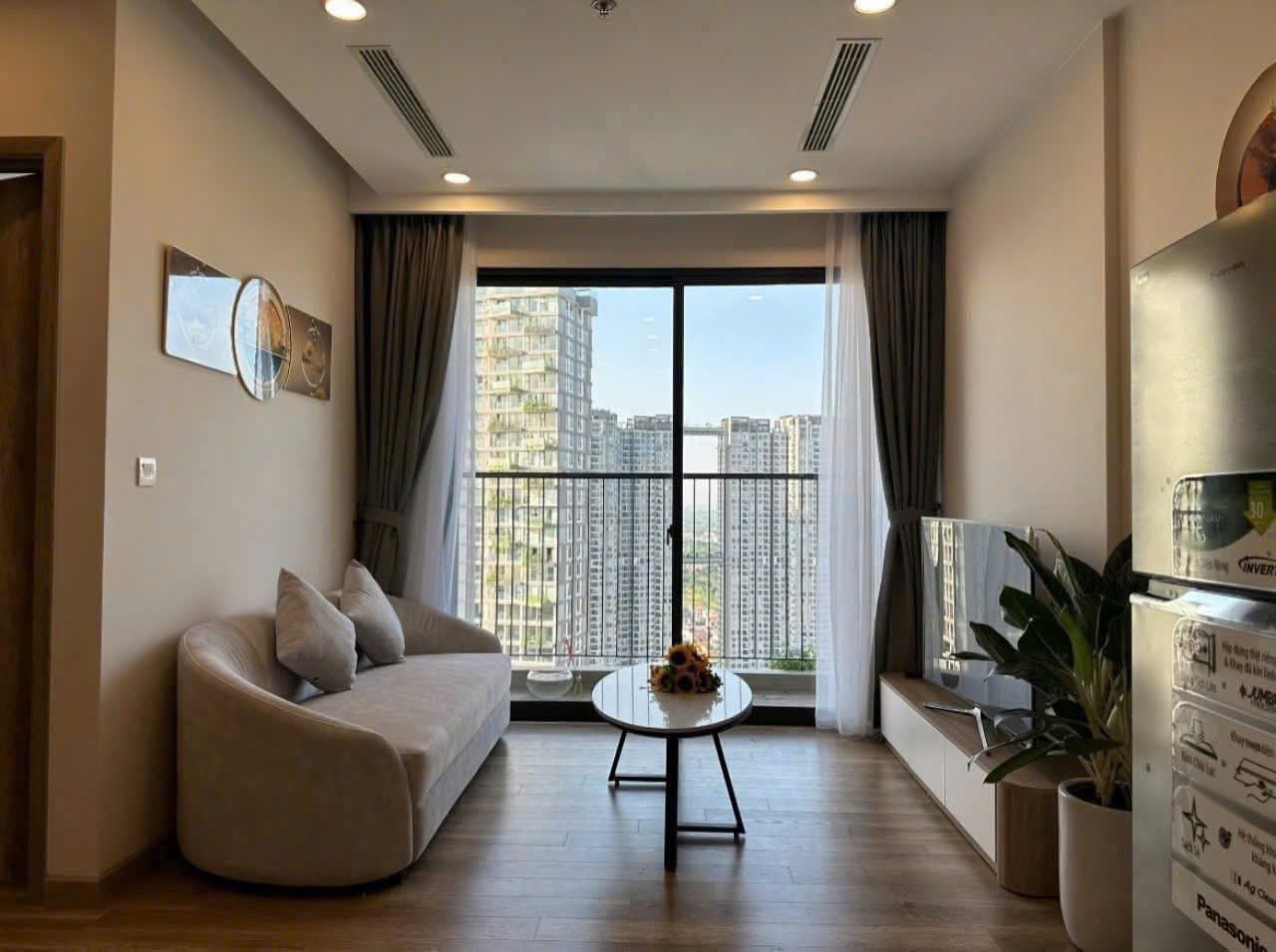 Bán căn hộ Masteri West Heights, 60m2, 5.5 tỷ bao phí, nhà mới 100%