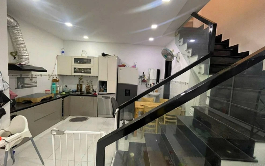 Bán nhà Cù Chính Lan, Thanh Khê, 2 tầng, kiệt 3m, giá chỉ 3,2 tỷ