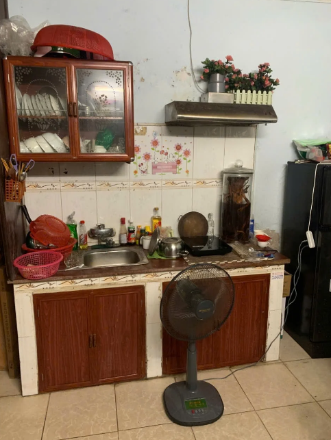 Cho thuê nhà chợ Thanh Hà, Đồng Xuân, Hoàn Kiếm, 2 tầng, chỉ 8 triệu/tháng