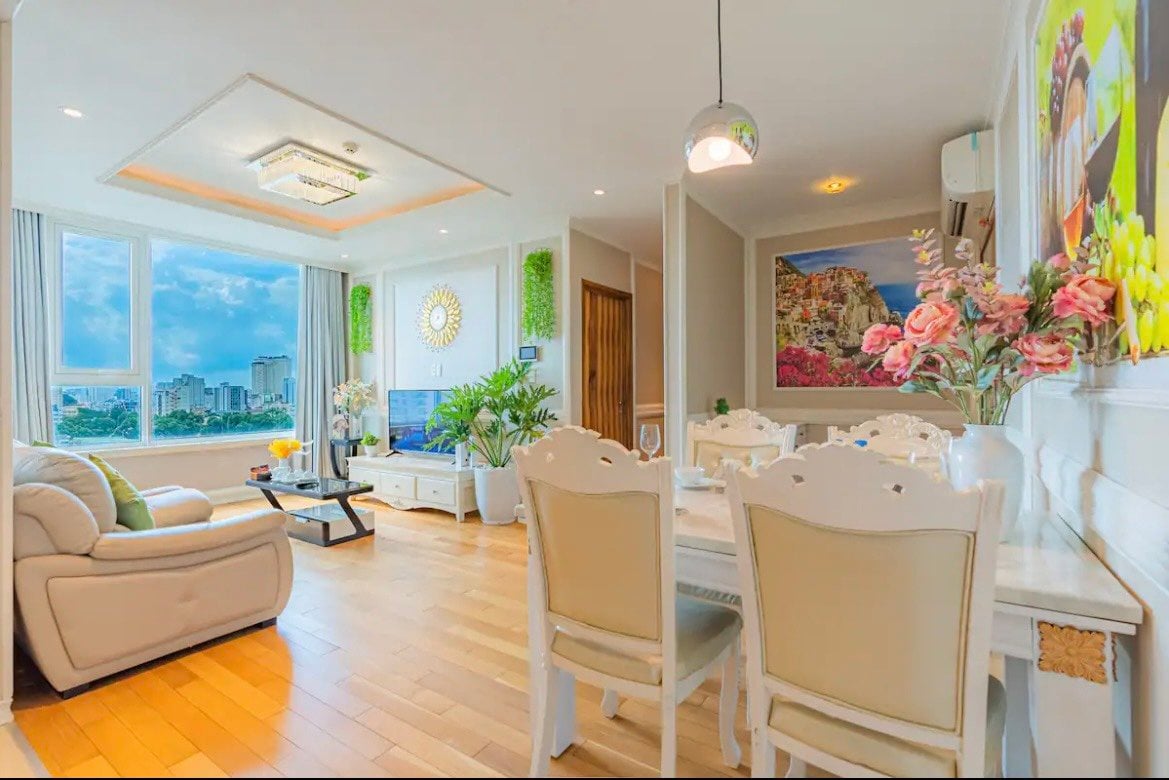 Bán căn hộ Screc Tower quận 3, sổ hồng 90m2, 3pn, 2wc, giá 5,5 tỷ